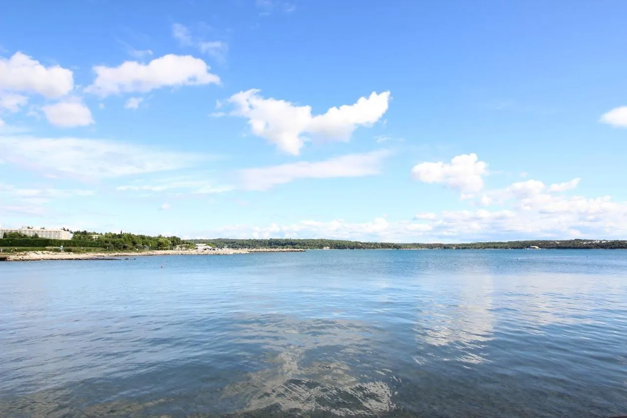Novigrad Istria Luca A2 , Apartment In Front Of The Beach